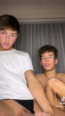 Two cute gay teens suck dicks and fuck at home - drtuber.com